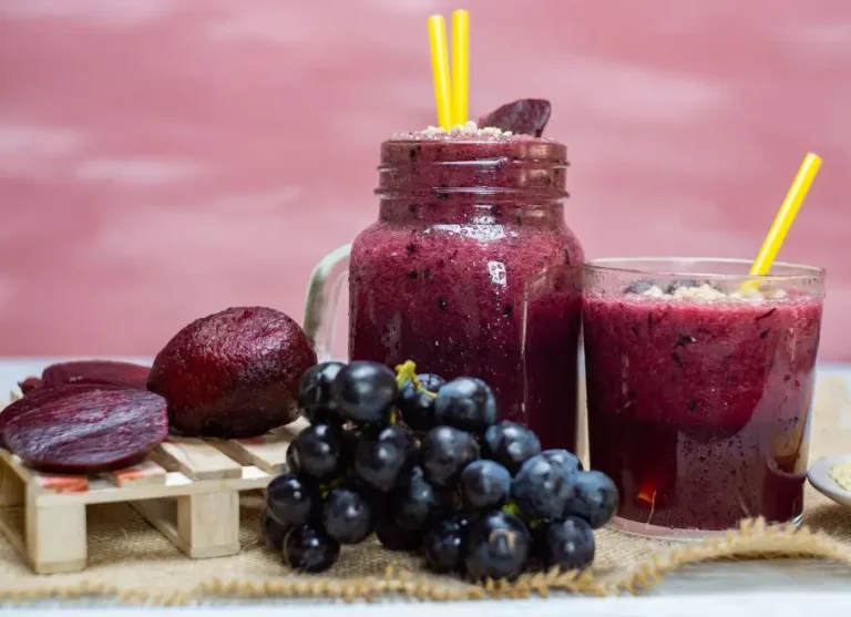 Zdravé detox smoothie z hrozna a repy pre očistenie tela od toxínov